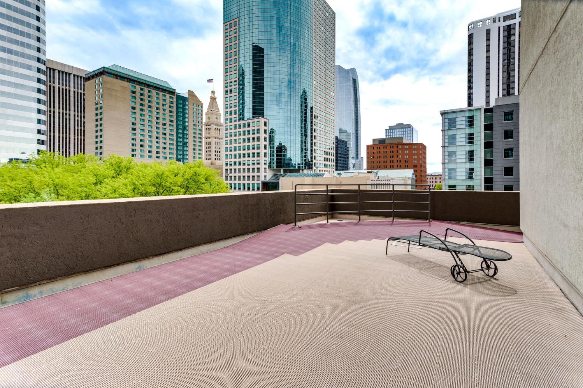 Downtown In The Center Of The City! * Denver