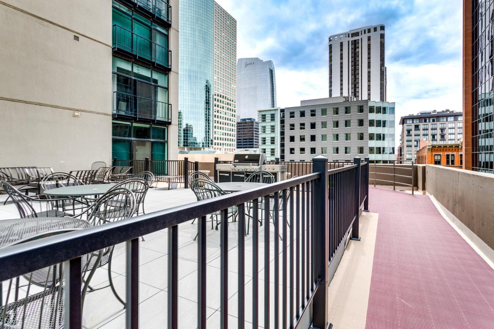 Downtown In The Center Of The City! Apartamento